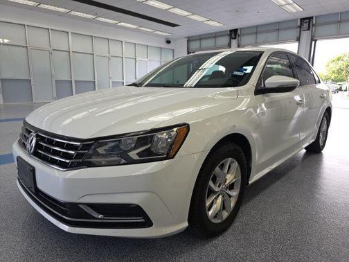 2018 Volkswagen Passat 2.0T S