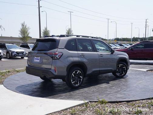 2025 Subaru Forester Hybrid Premium