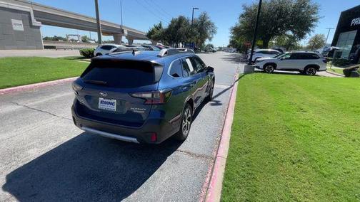 2022 Subaru Outback Touring