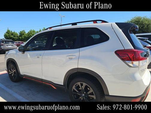 Crystal White Pearl 2024 Subaru Forester Sport