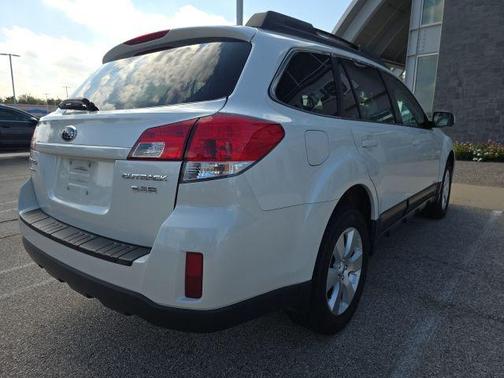 2011 Subaru Outback 3.6 R Limited