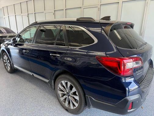 2018 Subaru Outback 2.5i Touring
