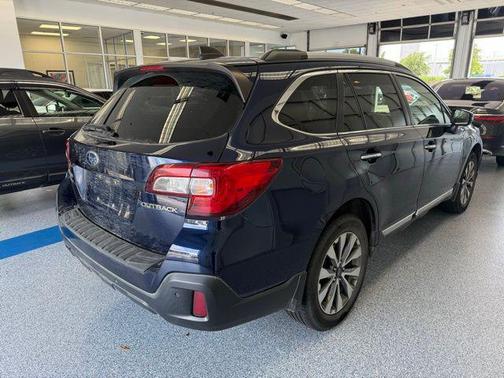 2018 Subaru Outback 2.5i Touring