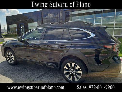 Crystal Black Silica 2025 Subaru Outback Limited