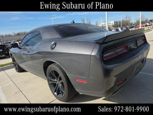 2018 Dodge Challenger SXT