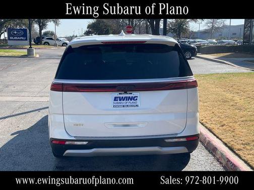 2022 Kia Carnival EX