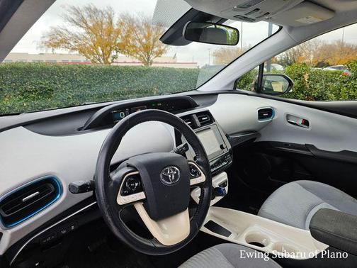 2017 Toyota Prius Three