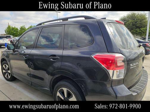 Dark Gray Metallic 2017 Subaru Forester 2.5i