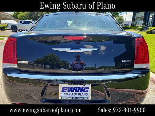 2018 Chrysler 300 Touring