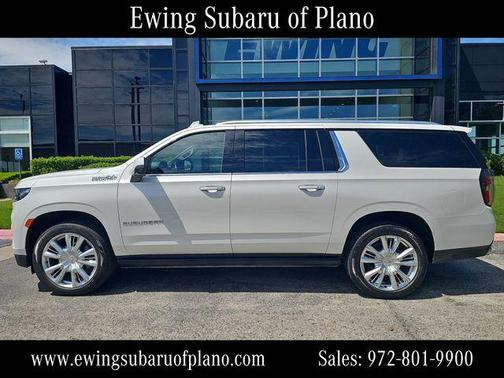 Iridescent Pearl Tricoat 2021 Chevrolet Suburban 2WD High Country