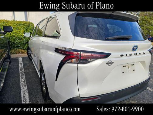 2023 Toyota Sienna XLE