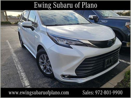 2023 Toyota Sienna XLE