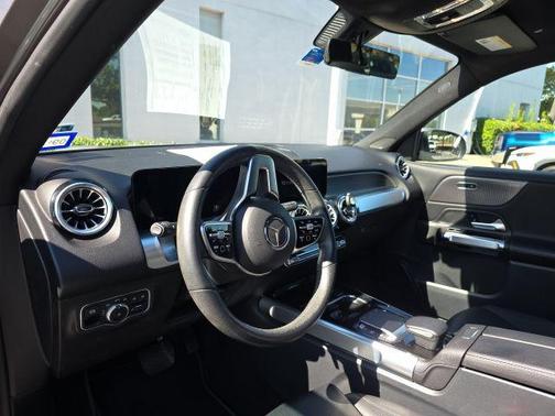 2022 Mercedes-Benz GLB 250 Base