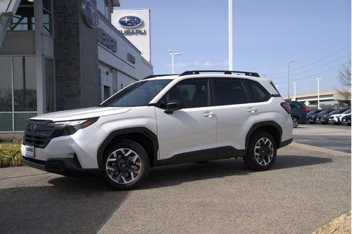 2025 Subaru Forester Base