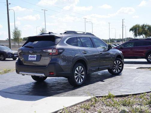 2025 Subaru Outback Touring