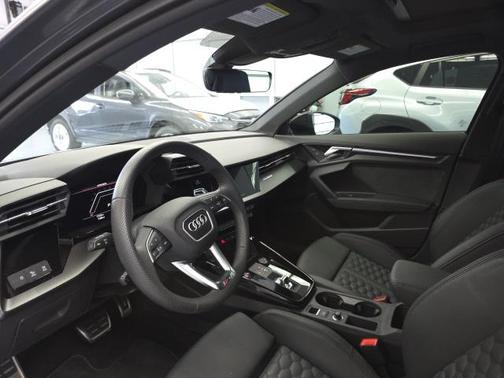 2024 Audi RS 3 TFSI quattro S tronic