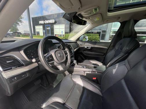 2022 Volvo XC90 T6 Inscription