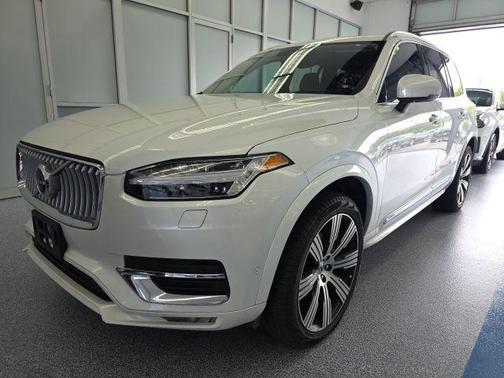 2022 Volvo XC90 T6 Inscription