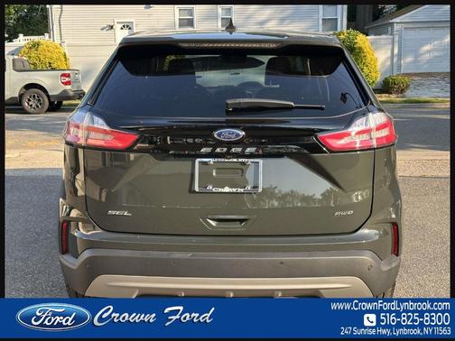 Forged Green Metallic 2023 Ford Edge SEL
