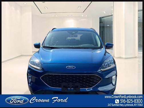 2022 Ford Escape Titanium Hybrid