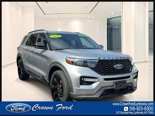 2022 Ford Explorer ST