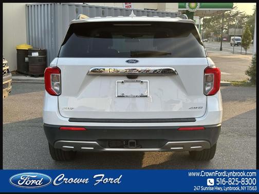 Star White 2023 Ford Explorer XLT