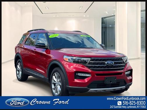Rapid Red Metallic Tinted Clearcoat 2023 Ford Explorer XLT