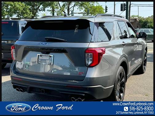 2022 Ford Explorer ST
