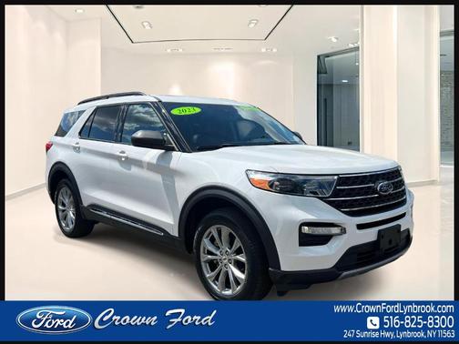 Star White 2023 Ford Explorer XLT