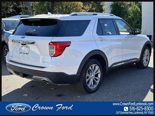 White 2022 Ford Explorer Limited