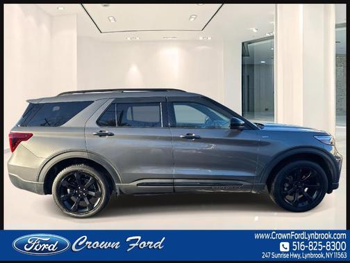 2023 Ford Explorer ST-Line