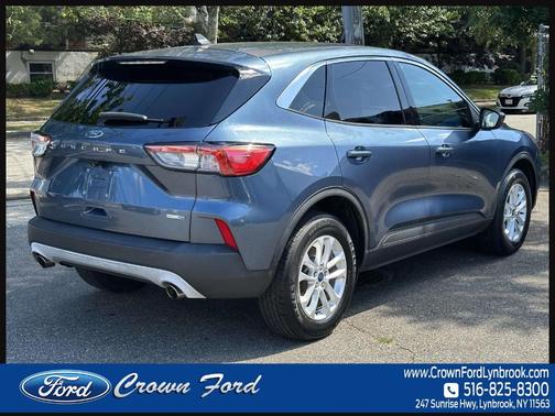 Blue Metallic 2020 Ford Escape SE