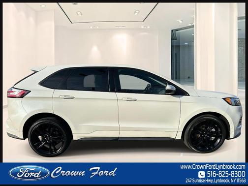 Star White 2022 Ford Edge ST
