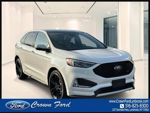 Star White 2022 Ford Edge ST