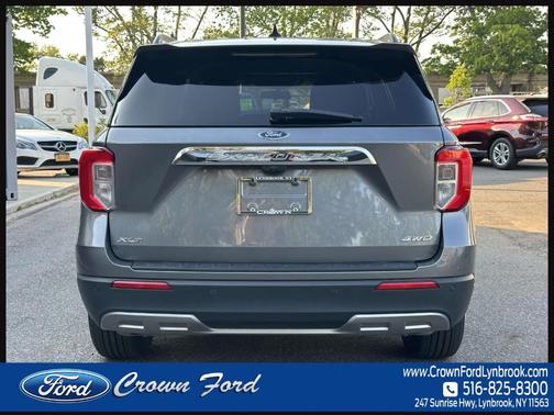 Carbonized Gray Metallic 2022 Ford Explorer XLT