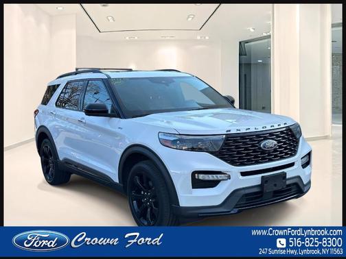 Star White 2023 Ford Explorer ST-Line