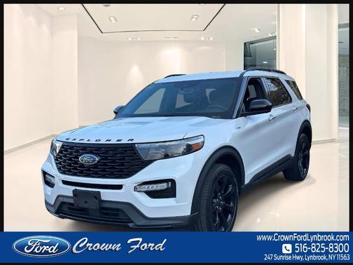 Star White 2023 Ford Explorer ST-Line