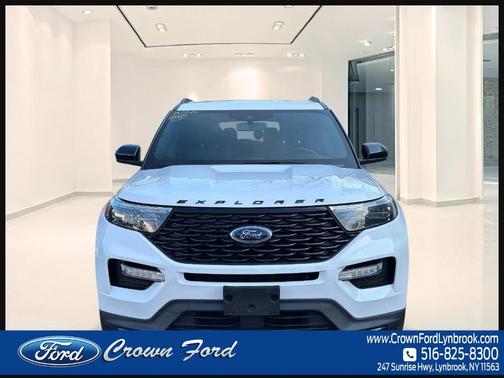 Star White 2023 Ford Explorer ST-Line