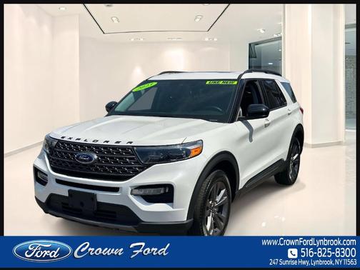 Star White 2023 Ford Explorer XLT