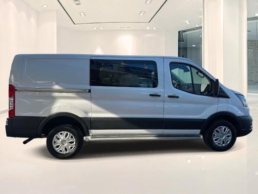 2024 Ford Transit-250 T-250 130 LOW RF 9070 GVWR
