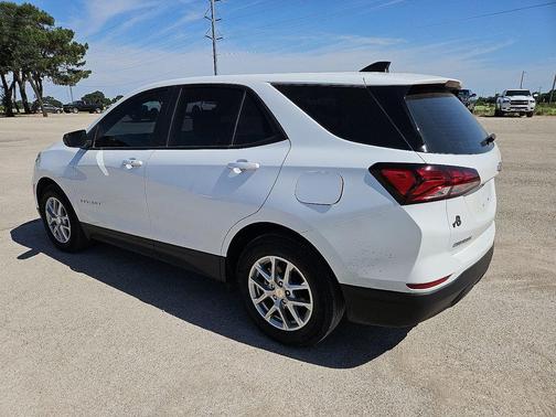 Summit White 2023 Chevrolet Equinox LS