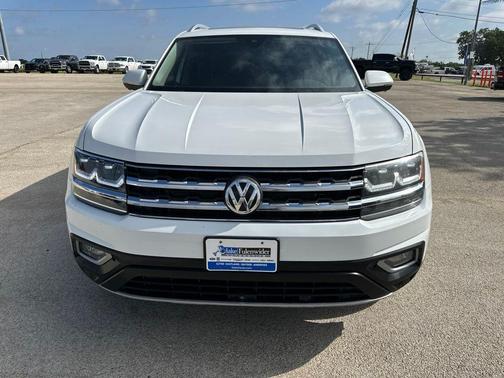 Pure White 2019 Volkswagen Atlas 3.6L SEL Premium