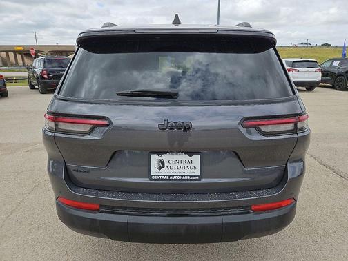 Metallic 2024 Jeep Grand Cherokee L Laredo