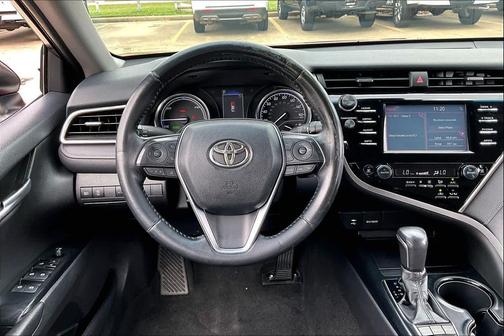 2018 Toyota Camry Hybrid SE