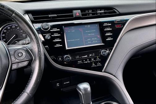 2018 Toyota Camry Hybrid SE