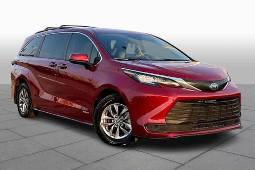 2021 Toyota Sienna LE