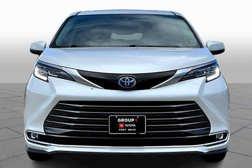 2023 Toyota Sienna Limited