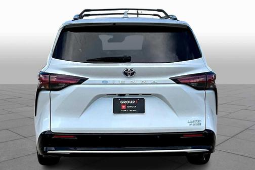 2023 Toyota Sienna Limited