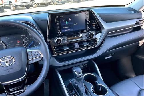 2021 Toyota Highlander Hybrid XLE