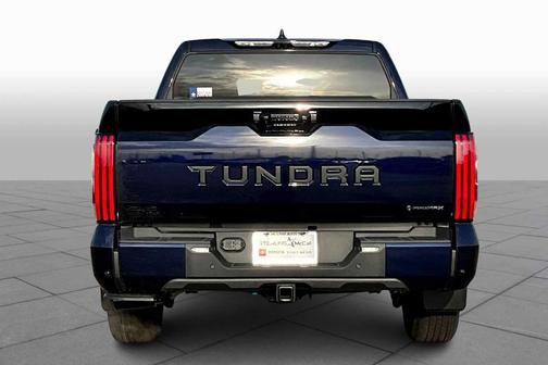 2025 Toyota Tundra Hybrid Platinum